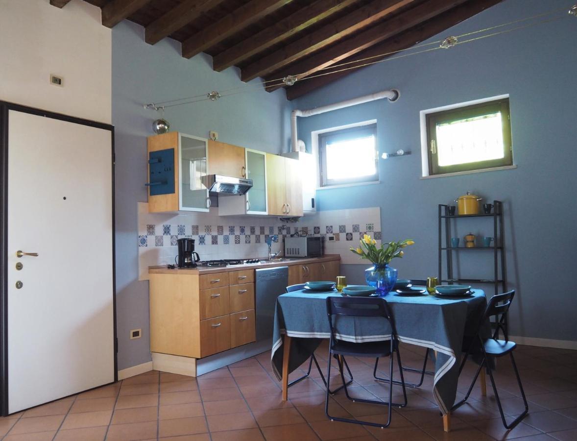 Casa Mariposa Apartment Desenzano del Garda Ngoại thất bức ảnh